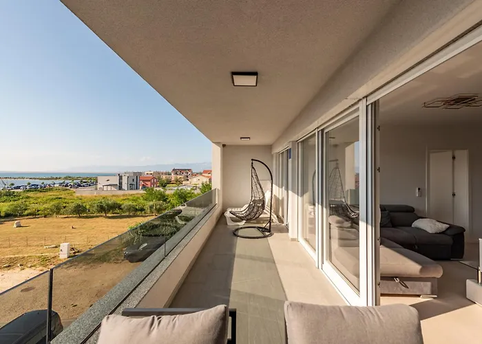 The Perfect View נין