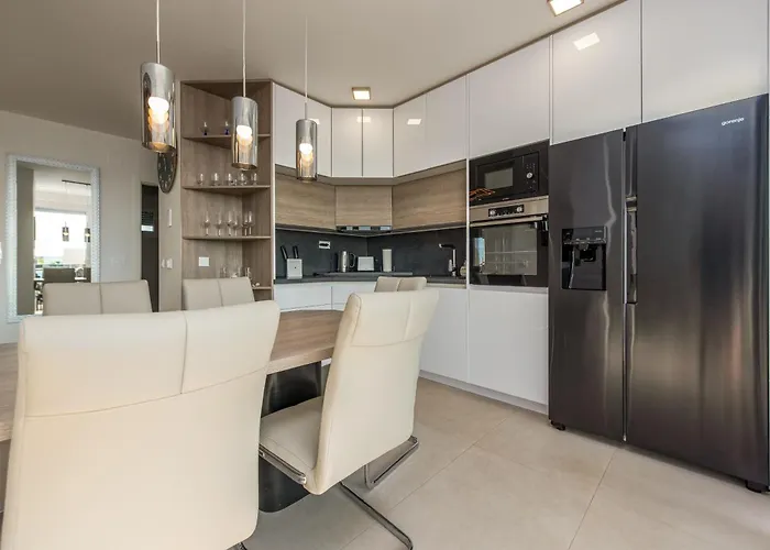 The Perfect View נין